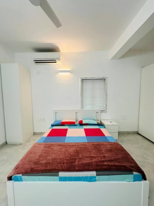 White House Sky View Theatre Villa In Gachibowli المظهر الخارجي الصورة