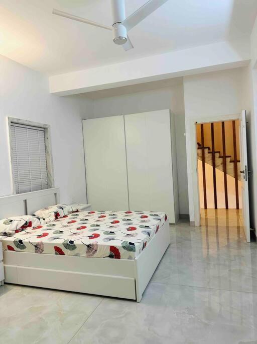 White House Sky View Theatre Villa In Gachibowli المظهر الخارجي الصورة