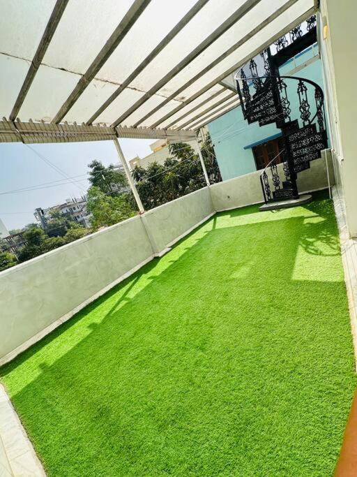 White House Sky View Theatre Villa In Gachibowli المظهر الخارجي الصورة